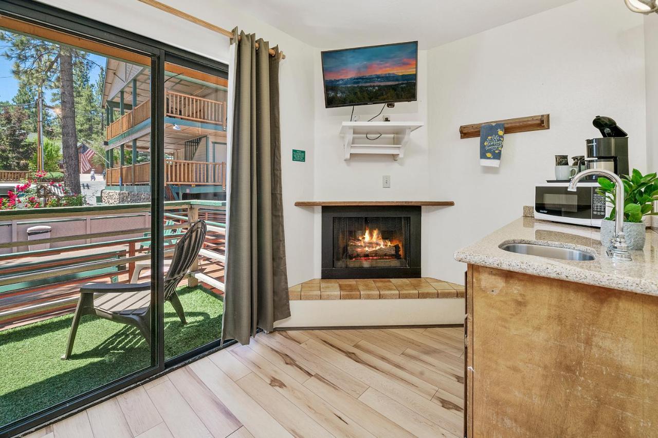 Big Bear Lake Front Lodge Buitenkant foto